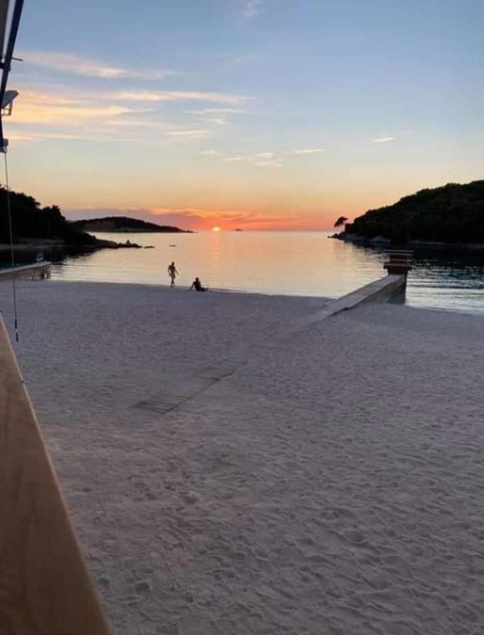 Vila Kylie Ksamil Bagian luar foto