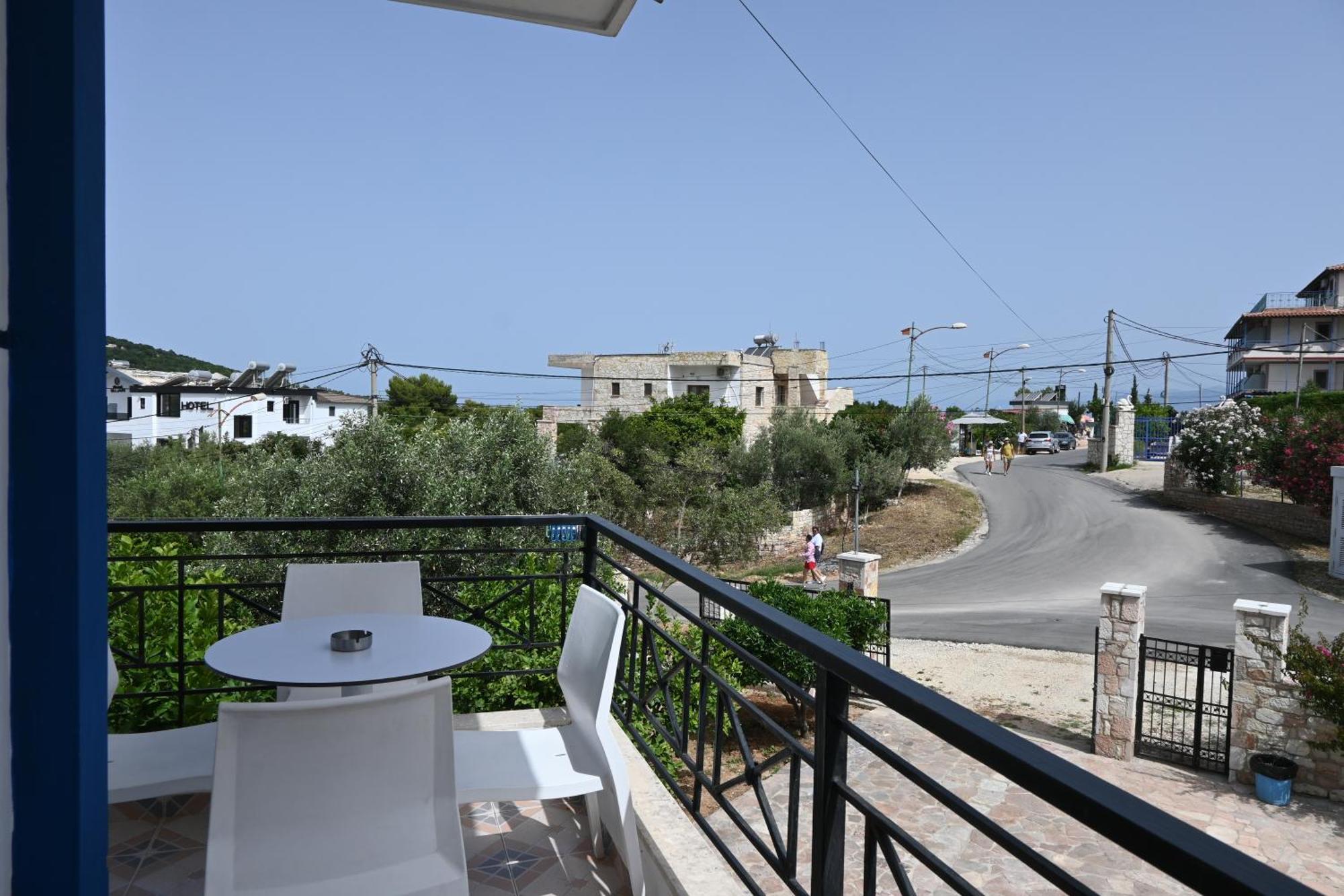 Vila Kylie Ksamil Bagian luar foto